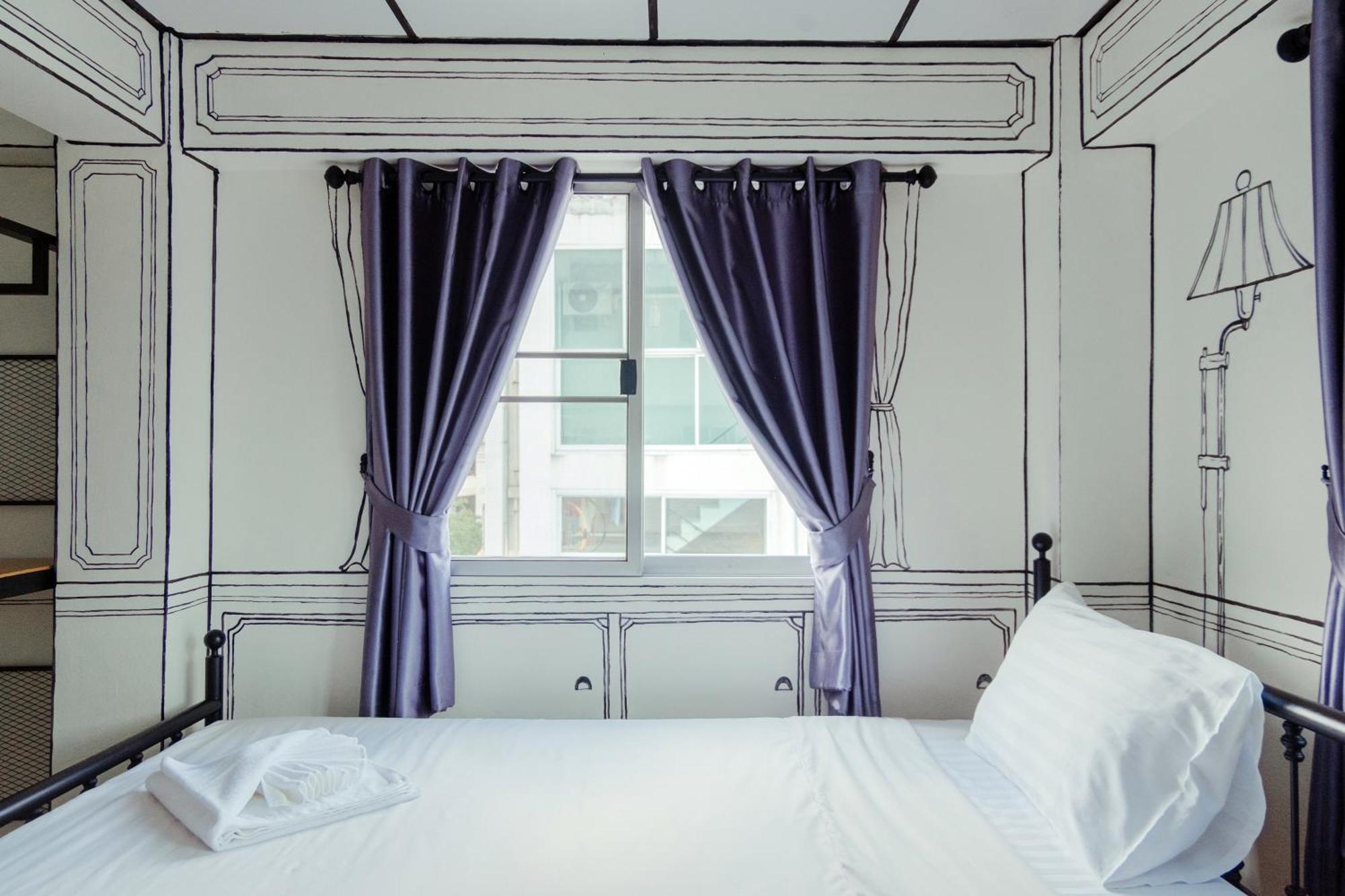 Roomquest Chiang Mai Tha Phae Extérieur photo